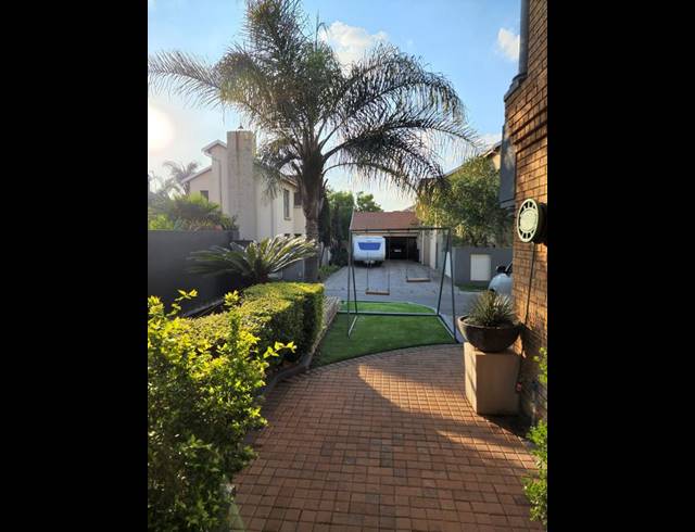 4 BEDROOM PROPERTY TO RENT IN SONNEVELD